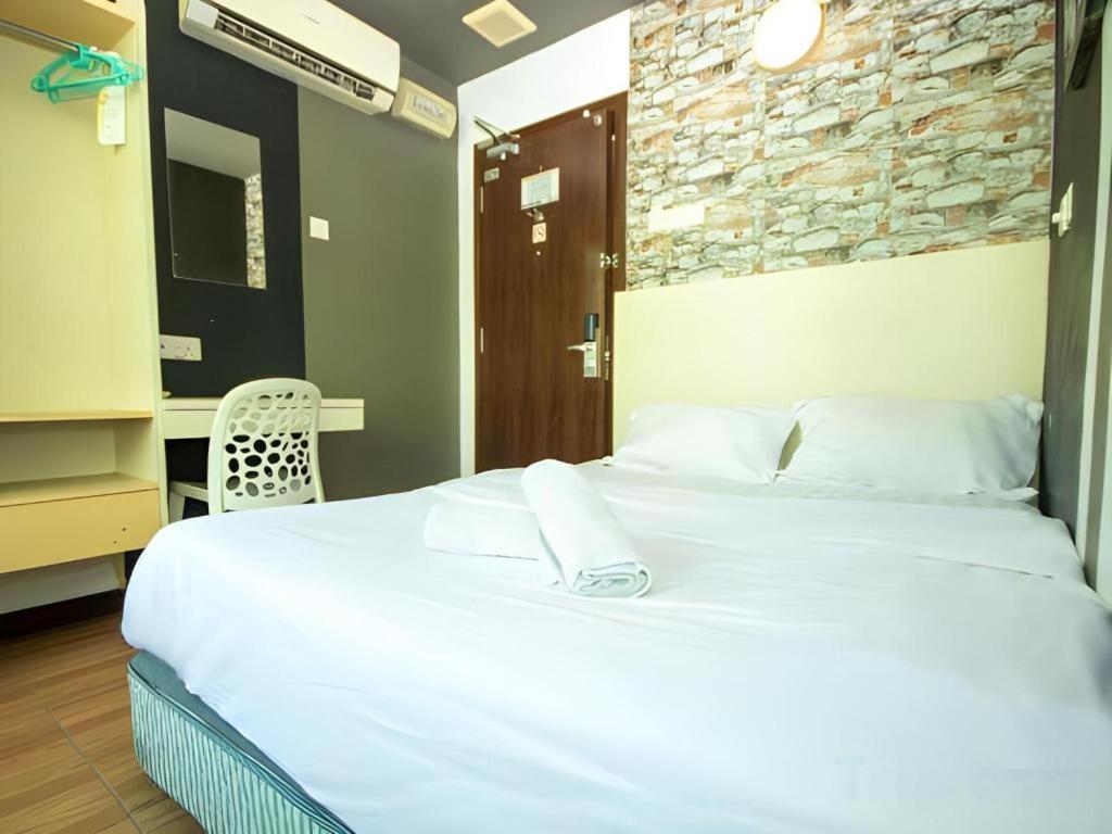 Station Eight Inn Ipoh Extérieur photo